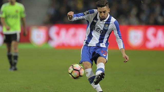Alex Telles Alex Telles.jpg